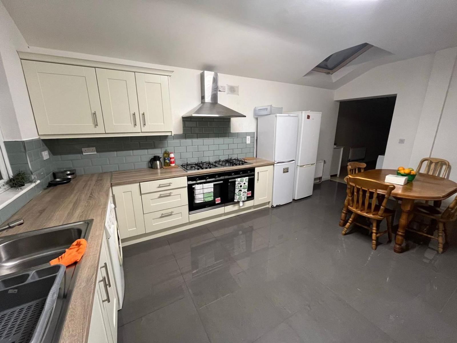 Cama Doble Con Bano Privado D24 Bed & Breakfast Dublin Exterior photo